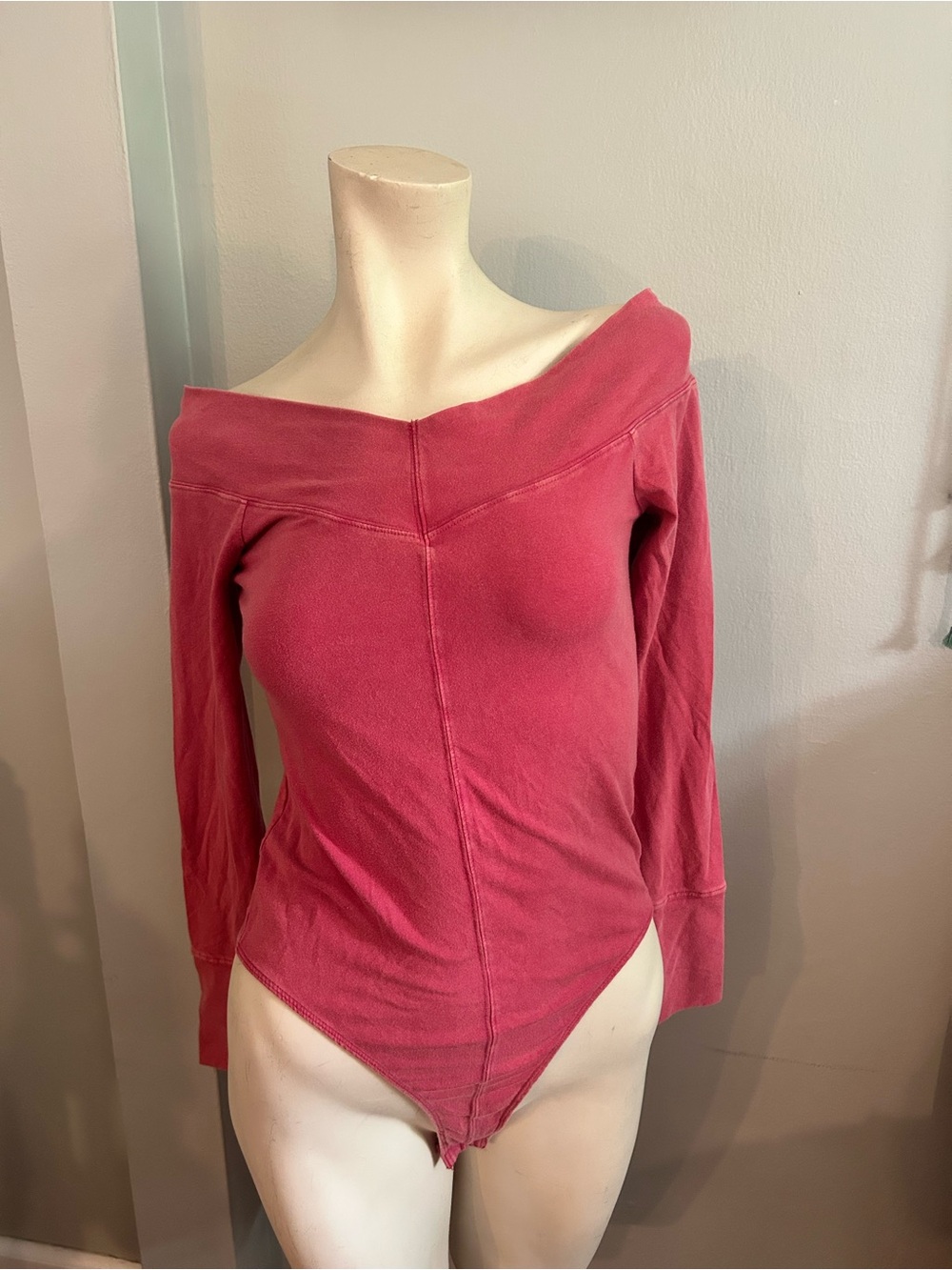 Free People Off-Shoulder Long Sleeve Bodysuit - Rose